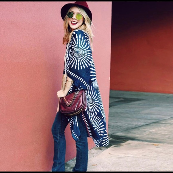 Sweaters - Floral Print Loose Kimono